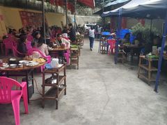 露天位-章记正宗南岗鱼蛋火锅