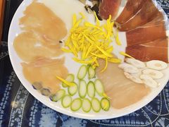 -桥香园过桥米线(国贸店)