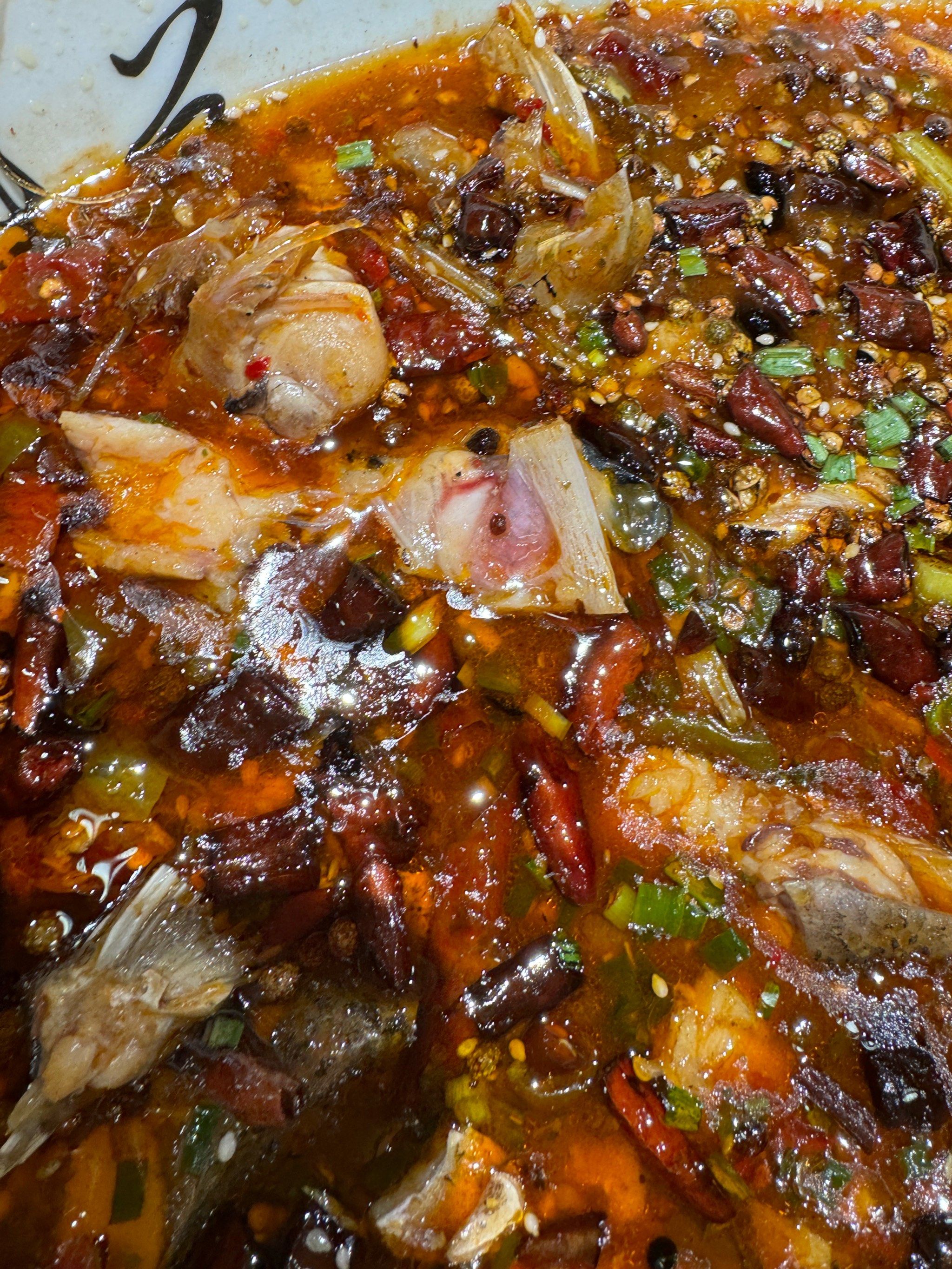 来凤鱼璧山兔 鱼没熟且难吃