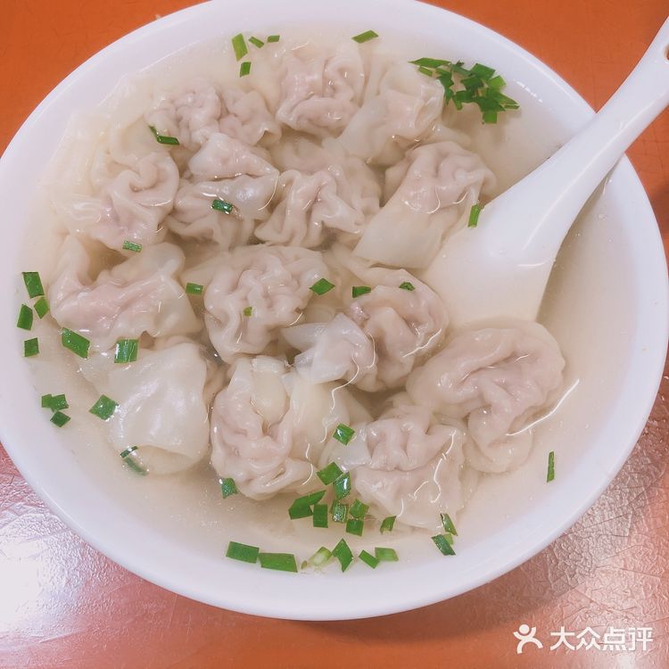 南京大牌档的鸡汤馄饨每次来必点