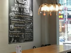 用餐区-HELLO 27 意面·沙拉·帕尼尼