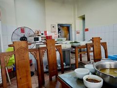 大堂-佘记全家福芋儿鸡(向阳街总店)