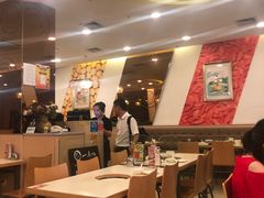 大堂-一席地·本地鸡窝·杭帮鸡火锅(萧山银隆百货店)