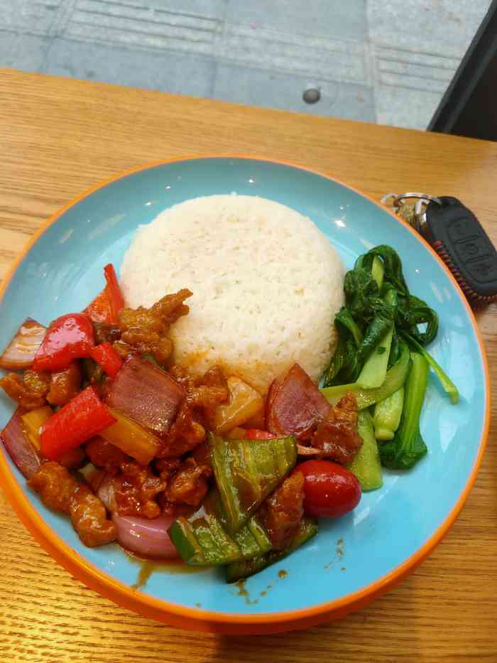 小麦田(大岭山店"这家小麦田,生意很好,每次到饭点都超多人.