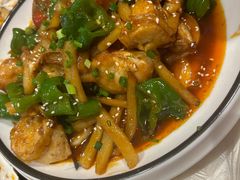 -老街烧烤大排档·地道湖北菜·龙虾馆(汉口火车站店)