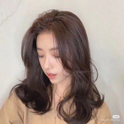 -时尚殿堂明星门店