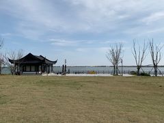 -上海滴水湖皇冠假日酒店