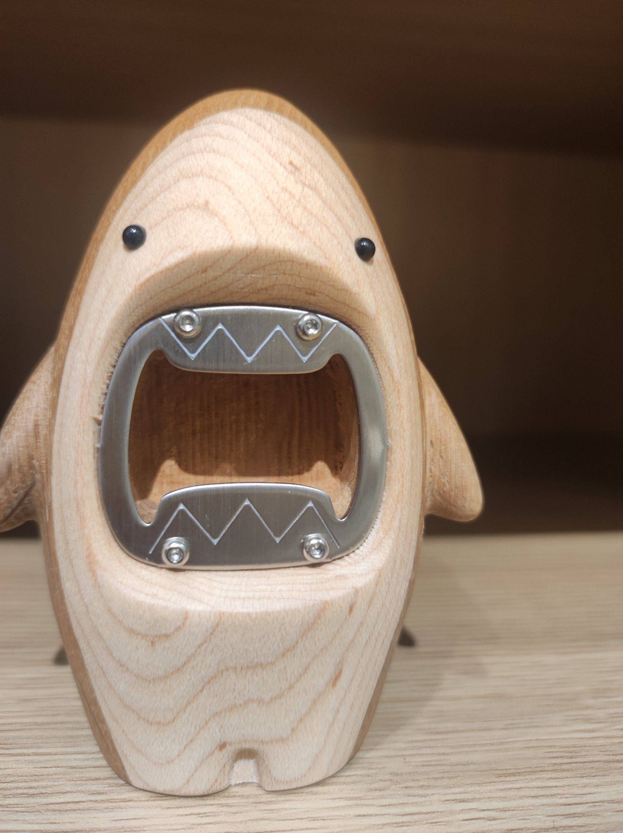 家居好物|设计巧妙的鲨鱼开瓶器