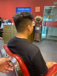 -贝勒爷专业男发