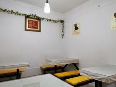 用餐区-老周记顺德双皮奶
