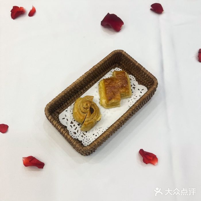明斯克白俄餐厅餐前面包图片