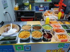 自助取餐区-糯米卷