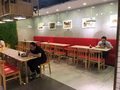 大堂-百年尹氏汤包(湖南路狮子桥店)