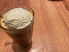 -玛格萝妮比萨屋(四平店)