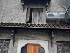 -巴陵广场
