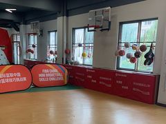 -悦动体能篮球羽毛球网球(三里河店)