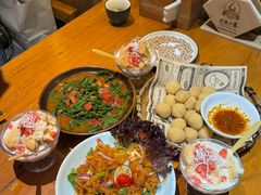 -老滇山寨•云南特色菜•地方菜•民族风情歌舞表演(金碧店)