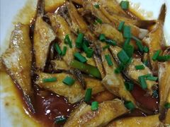 红烧橡皮鱼-红灯笼龙凤饭店(宁波老字号店)