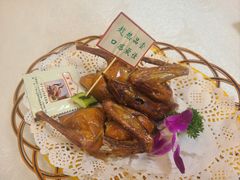 -津津菜馆(绝没分店)
