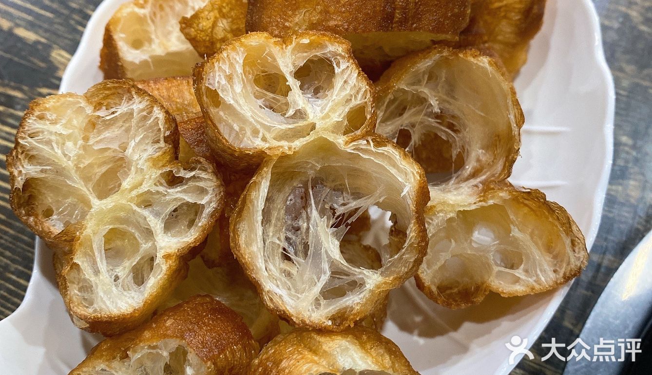 慕名而来，馋了很久的鸡公煲