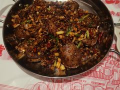 -肥肥虾庄·金牌油焖大虾(汉口城市广场店)