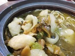 -周鱼小馆石锅酸菜鱼(活力汇店)