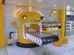 店内环境-泡泡玛特POPMART(上海环球港店)