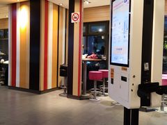 -麦当劳(江湾镇店)