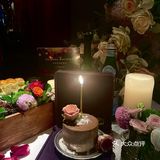 甜蜜烛光下的约会