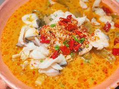 火飘杨林酸菜鱼-云海肴·汽锅鸡·云南菜(高德置地店)