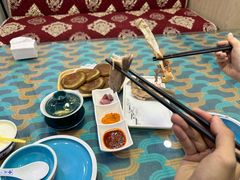 -三江源美食城
