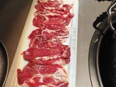 -伴山牛贵州黄牛肉火锅·苗疆非遗艺术餐厅(上海首店)