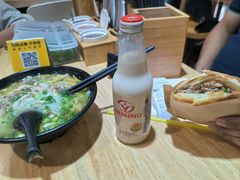 -二哥米线 丽江店