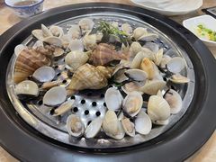 白贝-海大大蒸汽海鲜餐厅·粤菜·特色小炒(欢乐颂店)