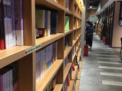 -百新书局(尚悦湾店)