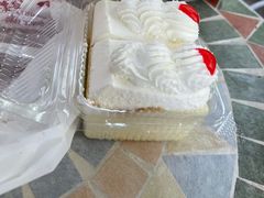 -红宝石·鲜奶小方·海派西点房(南丹店)