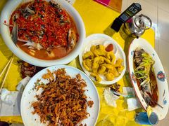 -雪湖煜辰鱼头老店(雪野湖店)