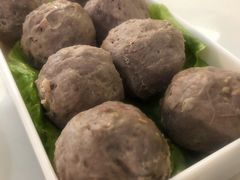 牛肉丸熟-三头牛·潮汕牛肉生蚝火锅 (夏湾店)