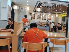 -佬钱湾仔(衣裳街店)