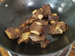 -鑫驼峰牛排火锅(普陀路店)