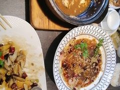 -五谷丰登农家院·地道胶东菜·海鲜烧烤(威海店)