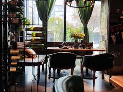 -临界音乐酒馆·小龙虾·江湖菜(华熙LIVE·鱼洞店)