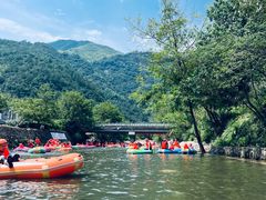 -雅鲁激流探险漂流