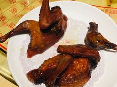 招牌烤乳鸽-石岐佬中山菜馆(张溪店)