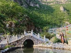 -大平台龙居瀑布旅游区