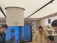 -华为智能生活馆(上海中山公园龙之梦)