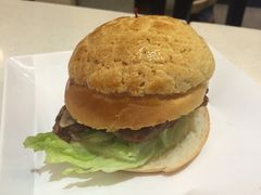 -潮庭港式茶餐厅·熊仔奶茶(同济广场店)