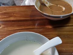 -云南大锅豆浆店