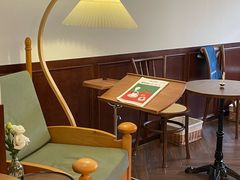 -Café Monson