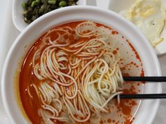 雪菜肉丝面-浦东图书馆读者餐厅
